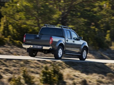 ������� ����� Nissan Navara D40