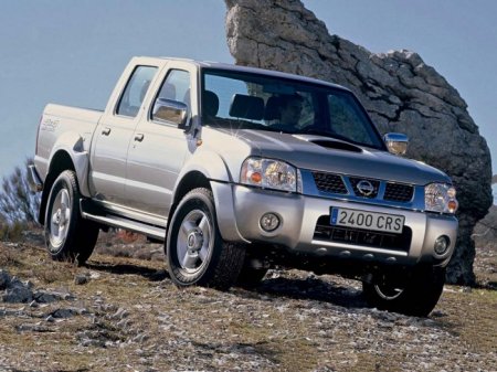 ������� ������� Nissan NP 300