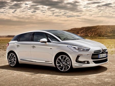 ������� ��������������� ������� Citroen DS5