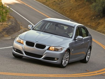 BMW ���������� ����� 600 000 �����������