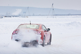 ����-����� Toyota GT86, Mazda MX-5, BMW M135i, Mini Countryman, Audi R8