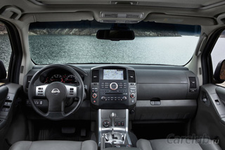 ����-����� Nissan Pathfinder