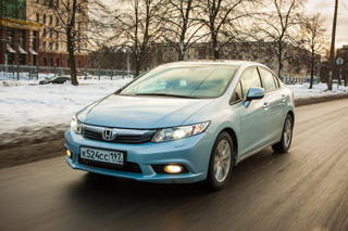 ����-����� Honda Civic, Mazda3