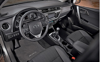����-����� Toyota Auris