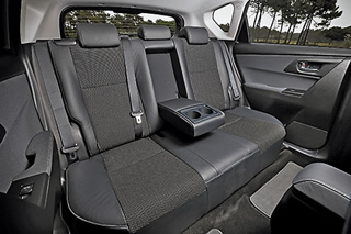 ����-����� Toyota Auris