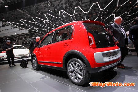 ������������ � ������-2013: Volkswagen cross up!