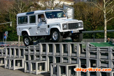 ������������ � ������-2013: ������������� Land Rover Defender
