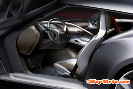 ������������ � �����-2013: Hyundai ������� ��������� ������ Genesis