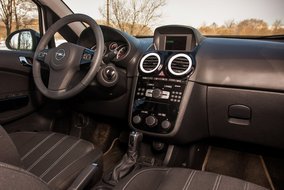 ����-����� Peugeot 208, Skoda Fabia, Opel Corsa