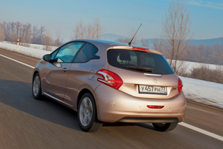����-����� Peugeot 208