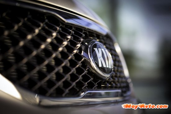 Kia Sedona ������������ �� ��������� � ��������������� ������������