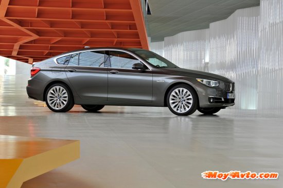 ����������� ���������� � ����� 2014 BMW 5-Series