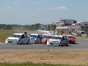 ����� ����� Lada Granta ������ ������� ��������� DTM � WTCC