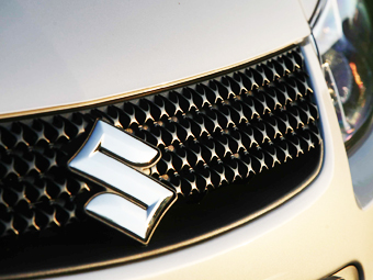 � Suzuki �������� ��������� Nissan Juke