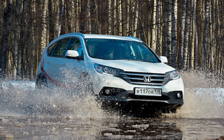 ����-����� Ford Kuga, Honda CR-V, Toyota RAV4