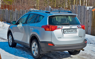 ����-����� Ford Kuga, Honda CR-V, Toyota RAV4