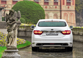 ����-����� KIA Quoris