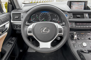 ����-����� Lexus CT200h
