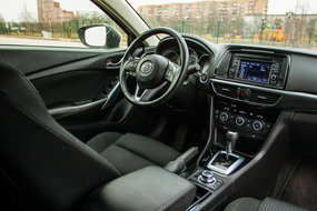 ����-����� Mazda6