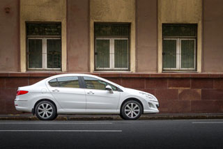 ����-����� Peugeot 408