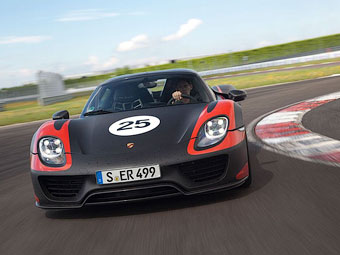 Porsche ����������� �������������� ������� ������������ 918 Spyder