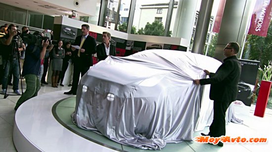 ������������ �� ����������-2013: Kia ����������� ������� Niro �� ���������� (�����)