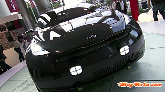 ������������ �� ����������-2013: Kia ����������� ������� Niro �� ���������� (�����)