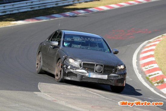 2014 Mercedes-Benz C63 AMG ������� � ���� ��������� � ������������