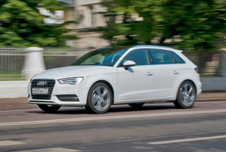 ����-����� Audi A3 Sportback, Lexus CT200h
