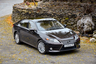 ����-����� Audi A6, BMW 5-series, Lexus ES350