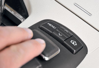 ����-����� Audi A6, BMW 5-series, Lexus ES350