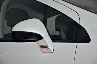 ����-����� Citroen C4, Peugeot 408