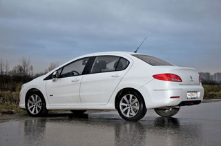 ����-����� Citroen C4, Peugeot 408