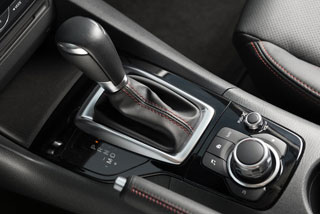 ����-����� Mazda3