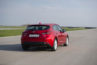 ����-����� Mazda3