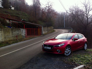 ����-����� Mazda3